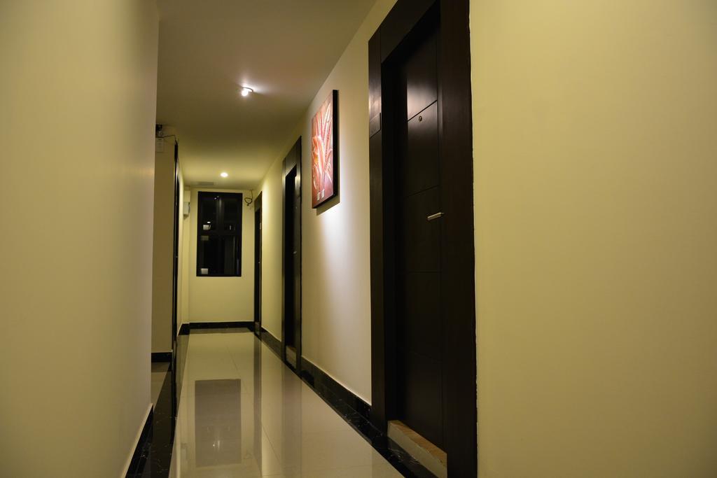 Adamaz House Hotell Bangkok Exteriör bild